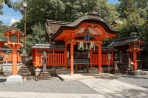 Wisata Kyoto Fushimi Inari Pesona Ribuan Gerbang Merah