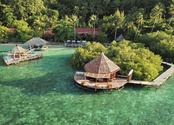 pesona-raja-ampat-jadi-surga-tersembunyi-indonesia