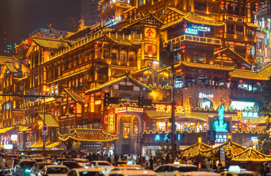 pengalaman-wisata-malam-unik-di-kota-chongqing