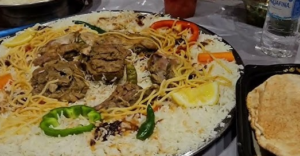 Menjelajah Madinah Sambil Menikmati Hidangan Mandi Rice