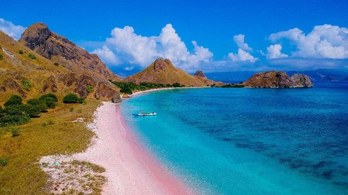 Destinasi Wisata Bahari Labuan Bajo Komodo Eksotis