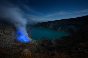 Wisata Kawah Ijen Review Terbaru Fenomena Blue Fire