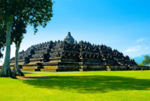 Review Wisata Candi Borobudur Megah nan Bersejarah