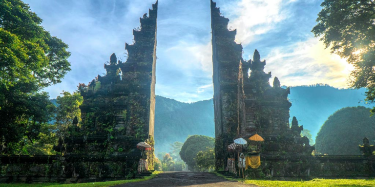 Review Wisata Bali Jadi Destinasi Paling Populer